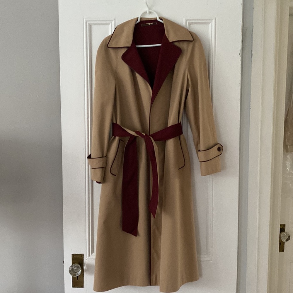 Gorgeous vintage Etienne Aigner reversible trench coat